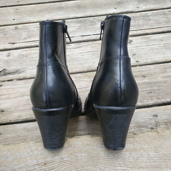 Clarks Bendables Black Leather Chunky Heel Side Zip Ankle Boots Booties 8.5 - Picture 4 of 7